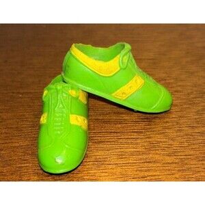Kenner Dusty Doll Tennis Athletic Shoe Green Accessory 1974 Softball Vintage